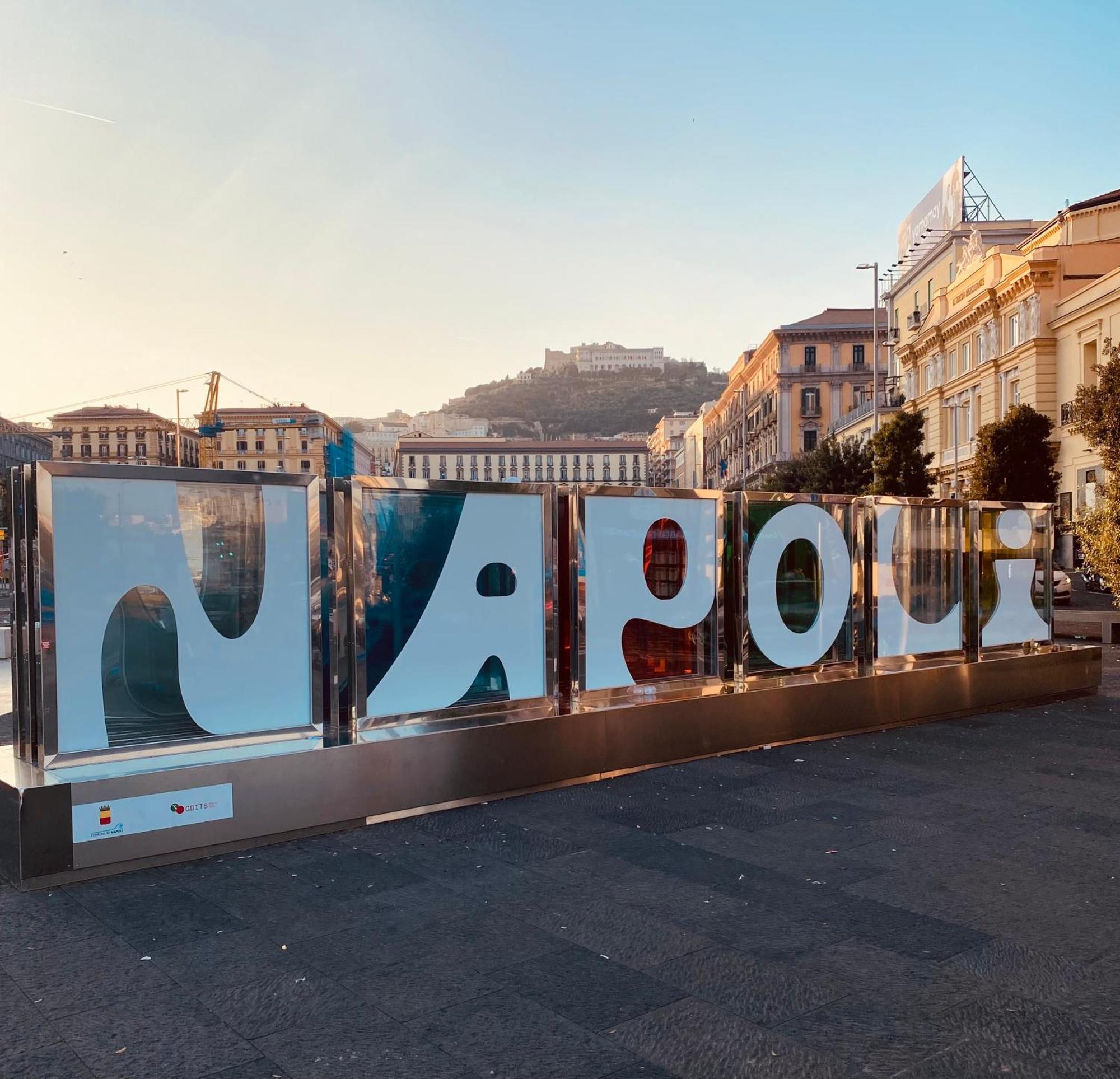 Napoli Centro Casa Vacanza Екстер'єр фото